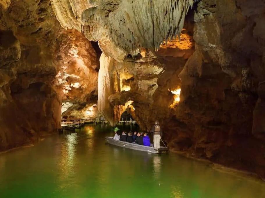 Vakantiehuis La Poire, Op Landgoed Aan De Dordogne Prudhomat Exterior foto